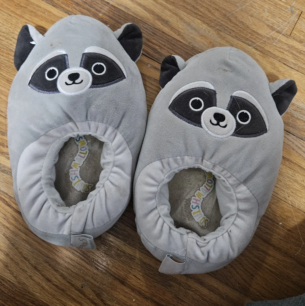 Squishmallows Rocky the Raccoon Slippers size 4-5